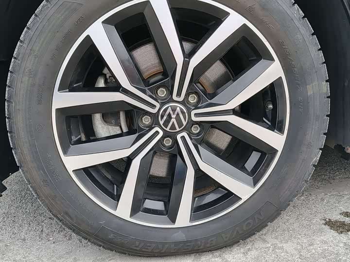 Фото 8 - Volkswagen Magotan