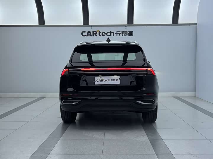 Фото 6 - Lincoln Nautilus