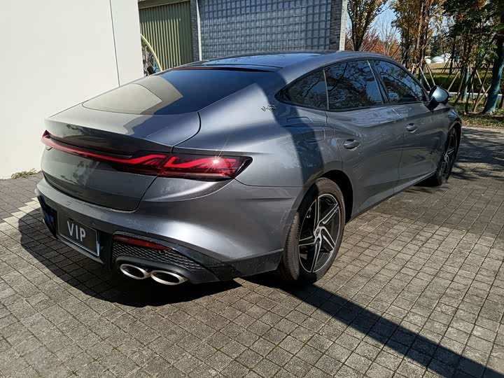 Фото 8 - MG Motor 7