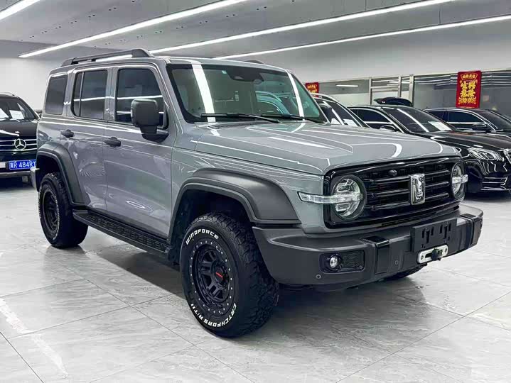 Фото 3 - Tank 300