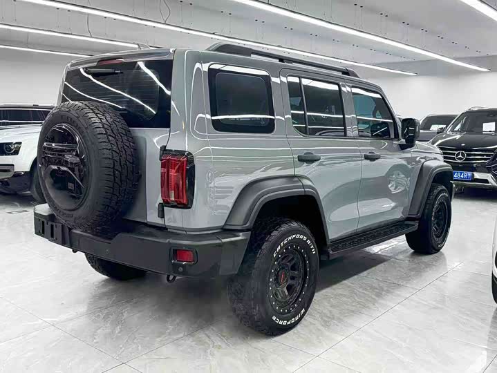 Фото 6 - Tank 300