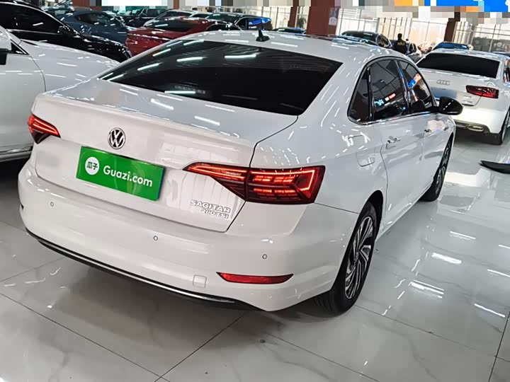 Фото 7 - Volkswagen Sagitar L