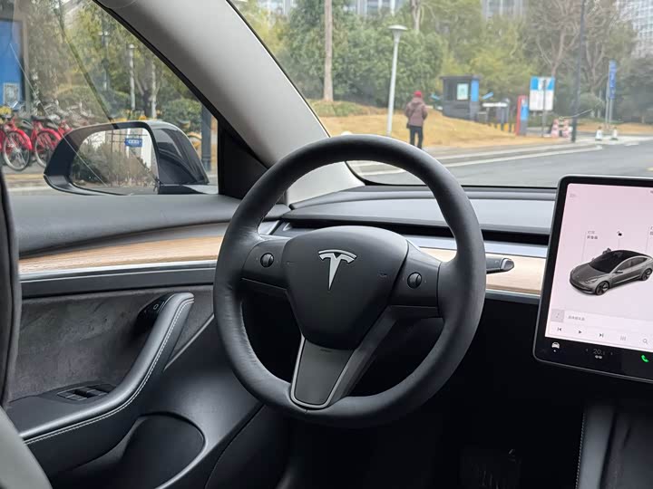 Фото 7 - Tesla Model 3