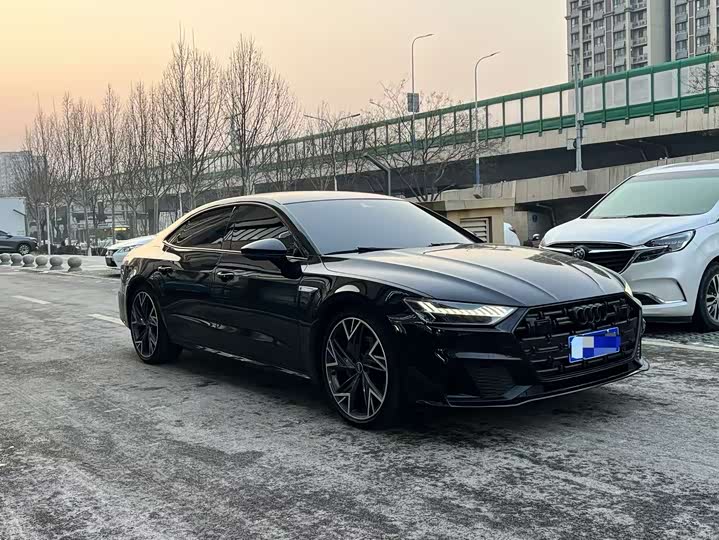 Фото 3 - Audi A7L