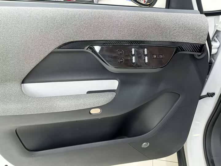 Фото 6 - BAIC Arcfox Kaola