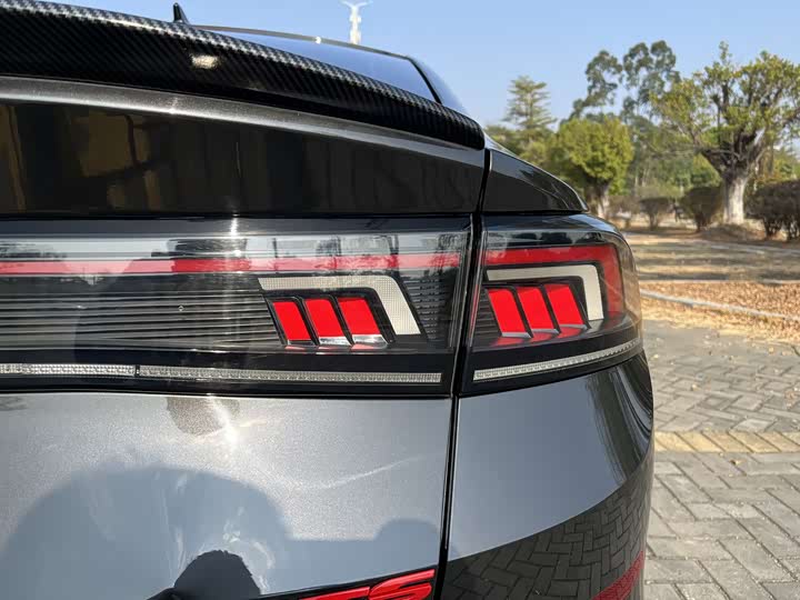 Фото 9 - Volkswagen Lamando L