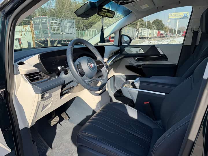 Фото 4 - Buick GL8 Century