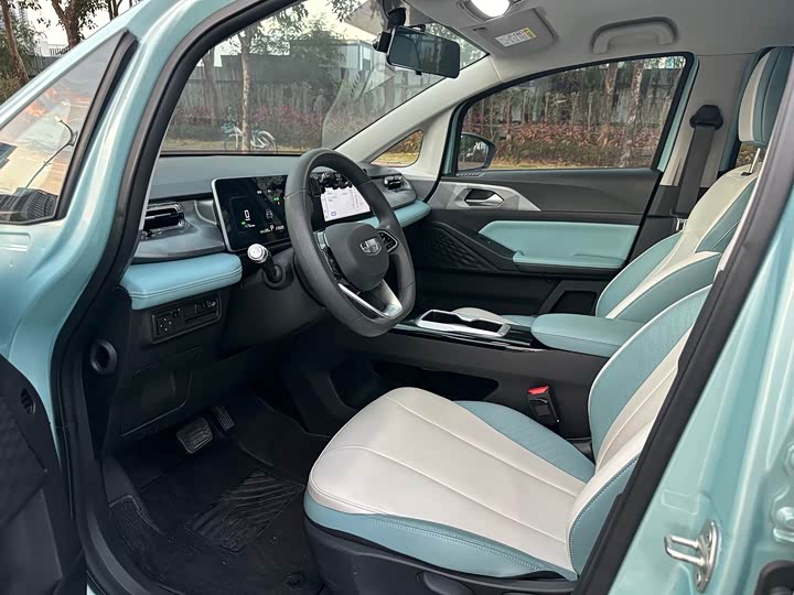 Фото 7 - Geely Geometry E Firefly