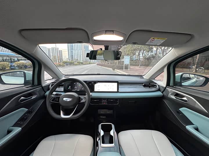 Фото 8 - Geely Geometry E Firefly