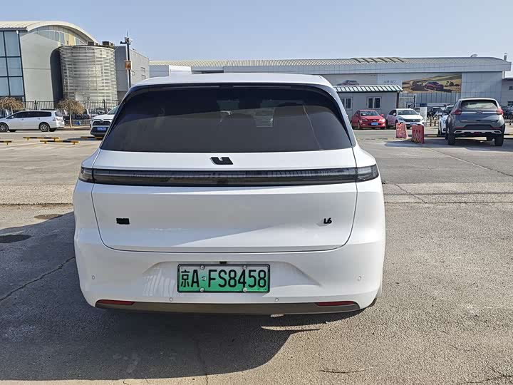 Фото 6 - LiXiang L6