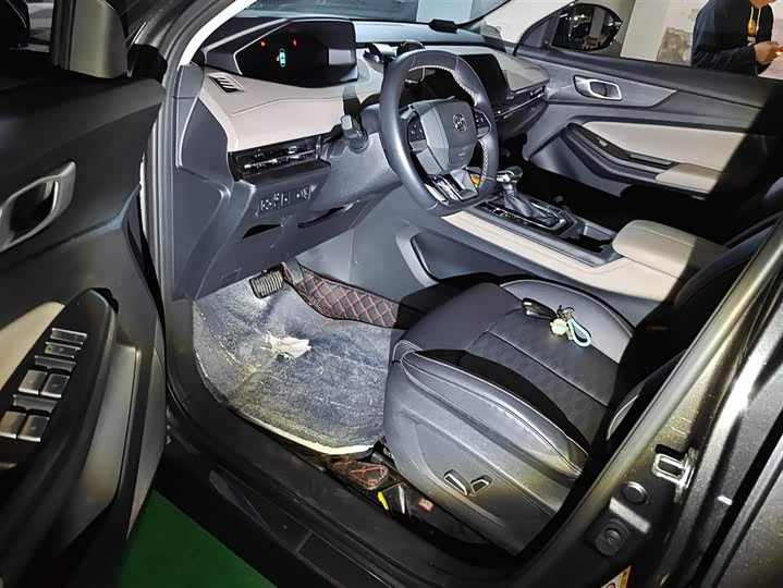 Фото 9 - Changan CS55 Plus