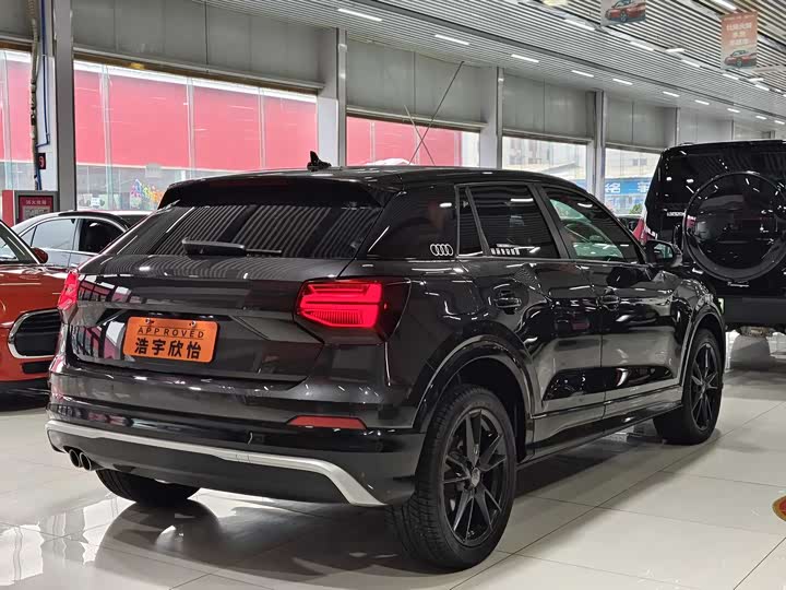 Фото 4 - Audi Q2L