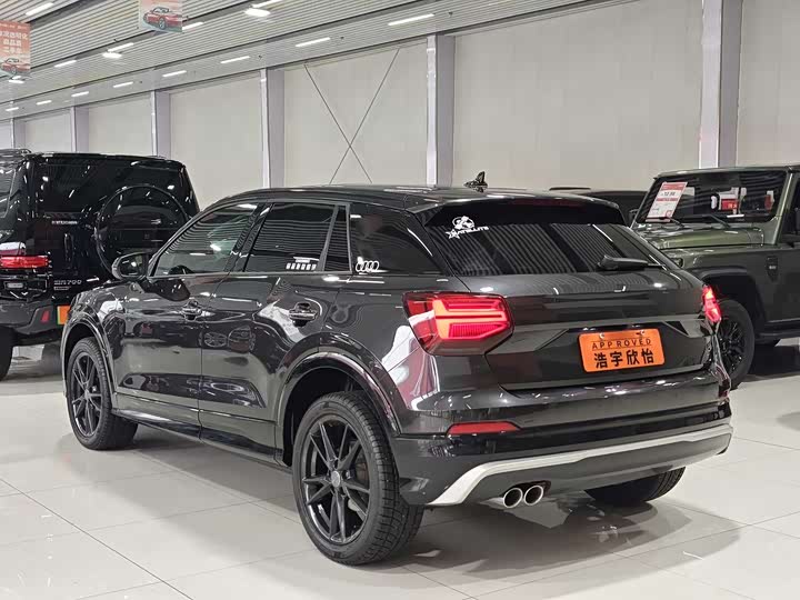 Фото 6 - Audi Q2L