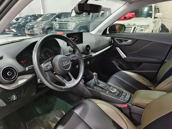 Фото 9 - Audi Q2L