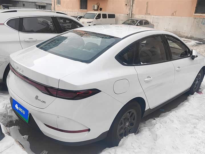 Фото 3 - BYD Qin Plus