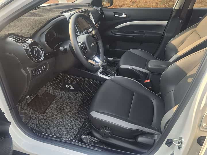 Фото 8 - Kia KX1