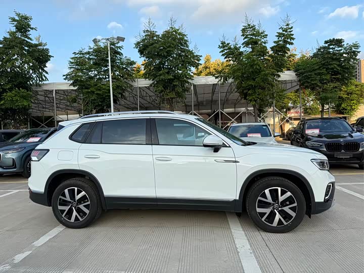 Фото 9 - Volkswagen Tayron