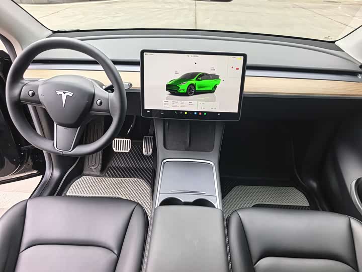 Фото 6 - Tesla Model Y