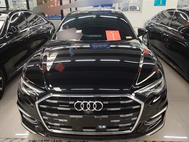 Фото 2 - Audi A6L