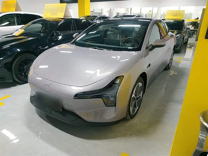 Фото 2 - XPeng Mona M03