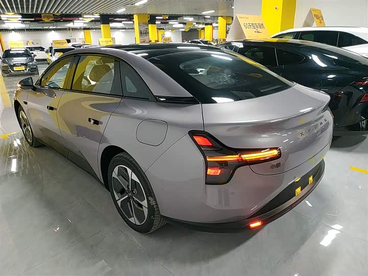 Фото 5 - XPeng Mona M03