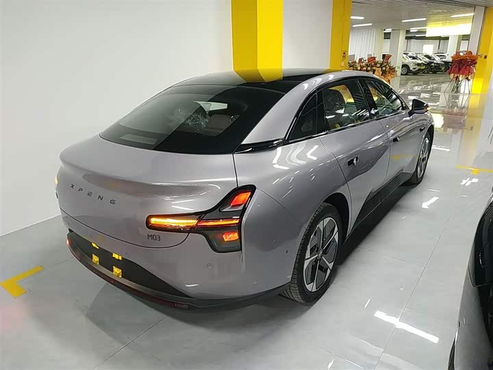 Фото 7 - XPeng Mona M03