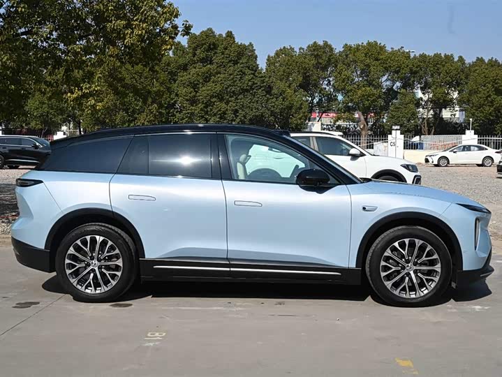 Фото 8 - Nio ES6