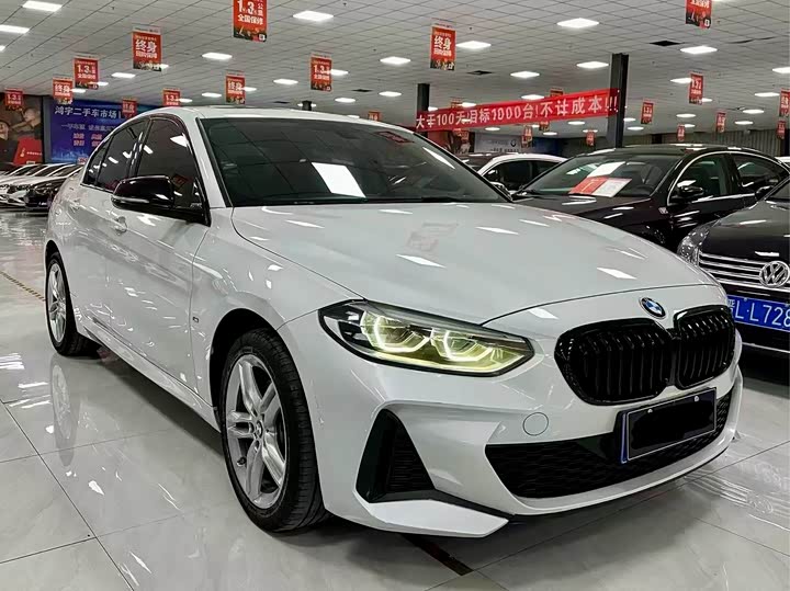 Фото 3 - BMW 1 Series
