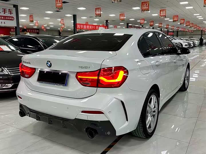 Фото 4 - BMW 1 Series