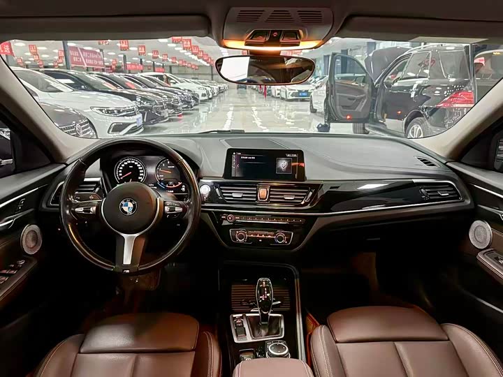 Фото 8 - BMW 1 Series