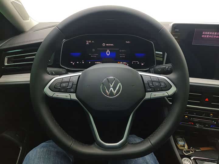 Фото 8 - Volkswagen Sagitar L