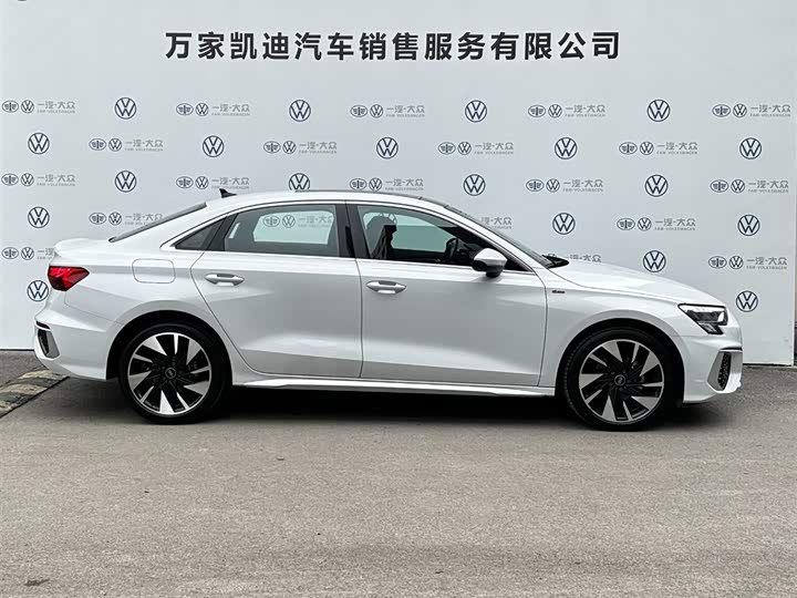 Фото 4 - Audi A3