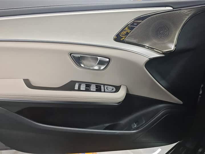 Фото 7 - BYD Han