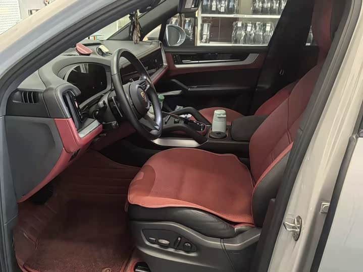 Фото 3 - Porsche Cayenne