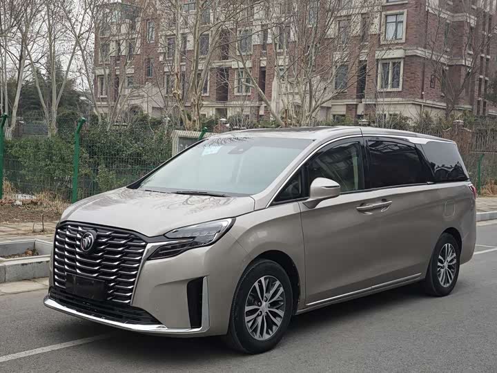 Фото 1 - Buick GL8 ES