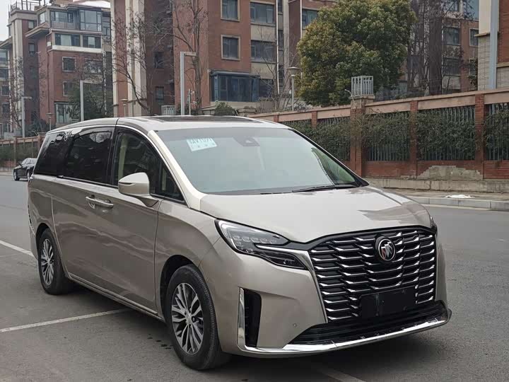 Фото 3 - Buick GL8 ES