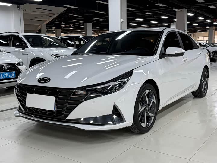 Фото 1 - Hyundai Elantra N line