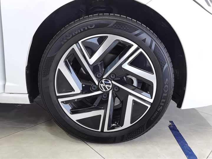 Фото 6 - Volkswagen Sagitar L