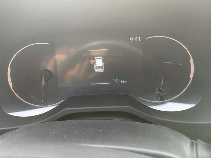 Фото 9 - Toyota RAV4