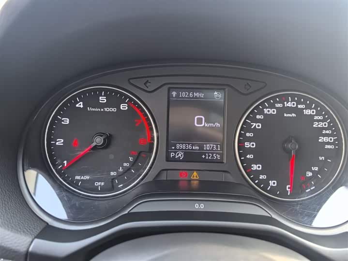 Фото 6 - Audi Q2L