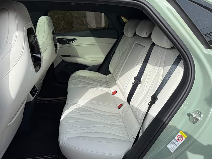 Фото 9 - BYD Seal 06 GT