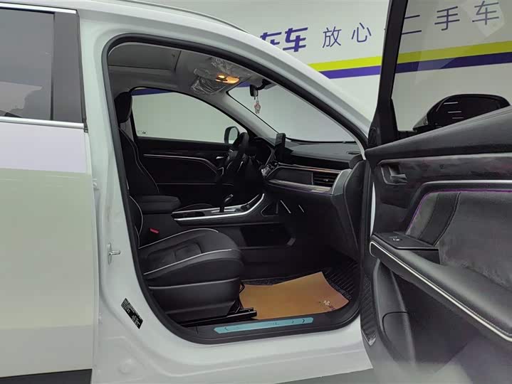 Фото 8 - Haval H6