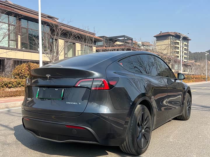 Фото 5 - Tesla Model Y
