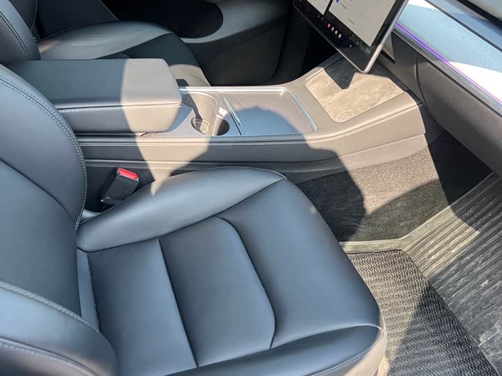 Фото 9 - Tesla Model Y