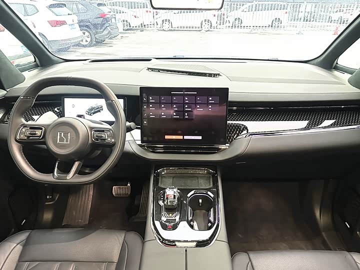 Фото 7 - Zeekr 009