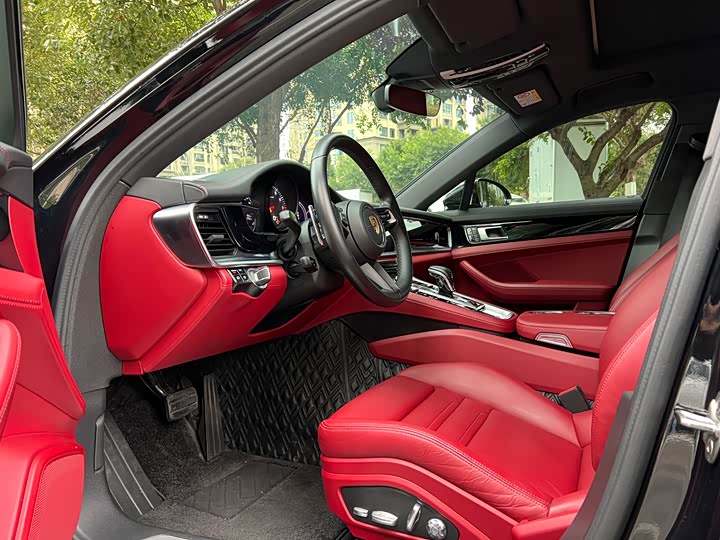 Фото 6 - Porsche Panamera