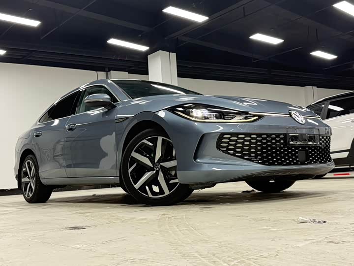 Фото 3 - Volkswagen Lamando L