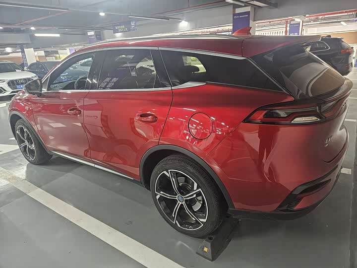 Фото 6 - BYD Tang Hybrid/EV