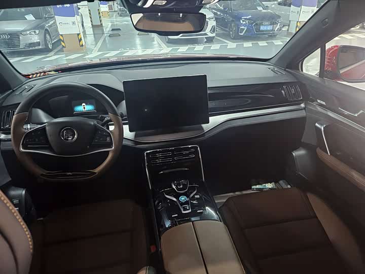 Фото 8 - BYD Tang Hybrid/EV