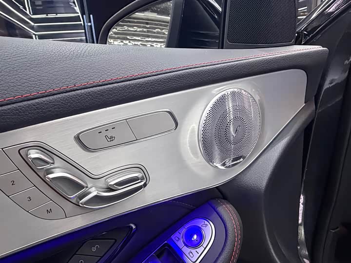 Фото 6 - Mercedes-Benz GLC-Class AMG